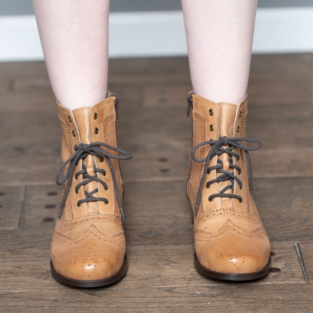 Leather oxford ankle boots. Size 11